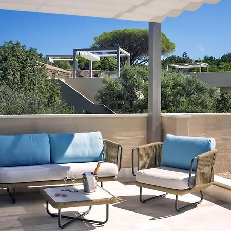 Station touristique 7pines Sardinia - A Destination By Hyatt
