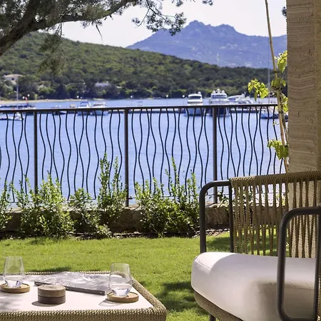 Station touristique 7pines Sardinia - A Destination By Hyatt