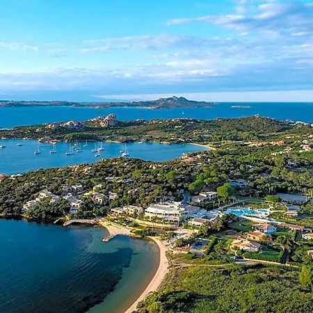 7pines Sardinia - A Destination By Hyatt Resort Baja Cerdeña