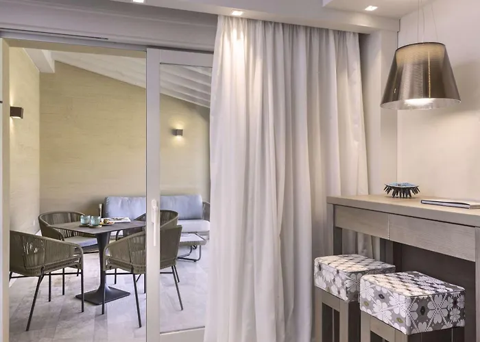 Resort 7pines Sardinia - A Destination By Hyatt Baja Sardinia