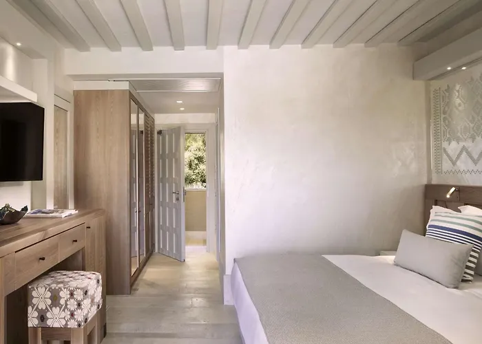 7pines Sardinia - A Destination By Hyatt 度假村 5*