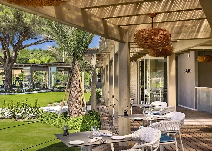 7pines Sardinia - A Destination By Hyatt 5* Baja Sardinia